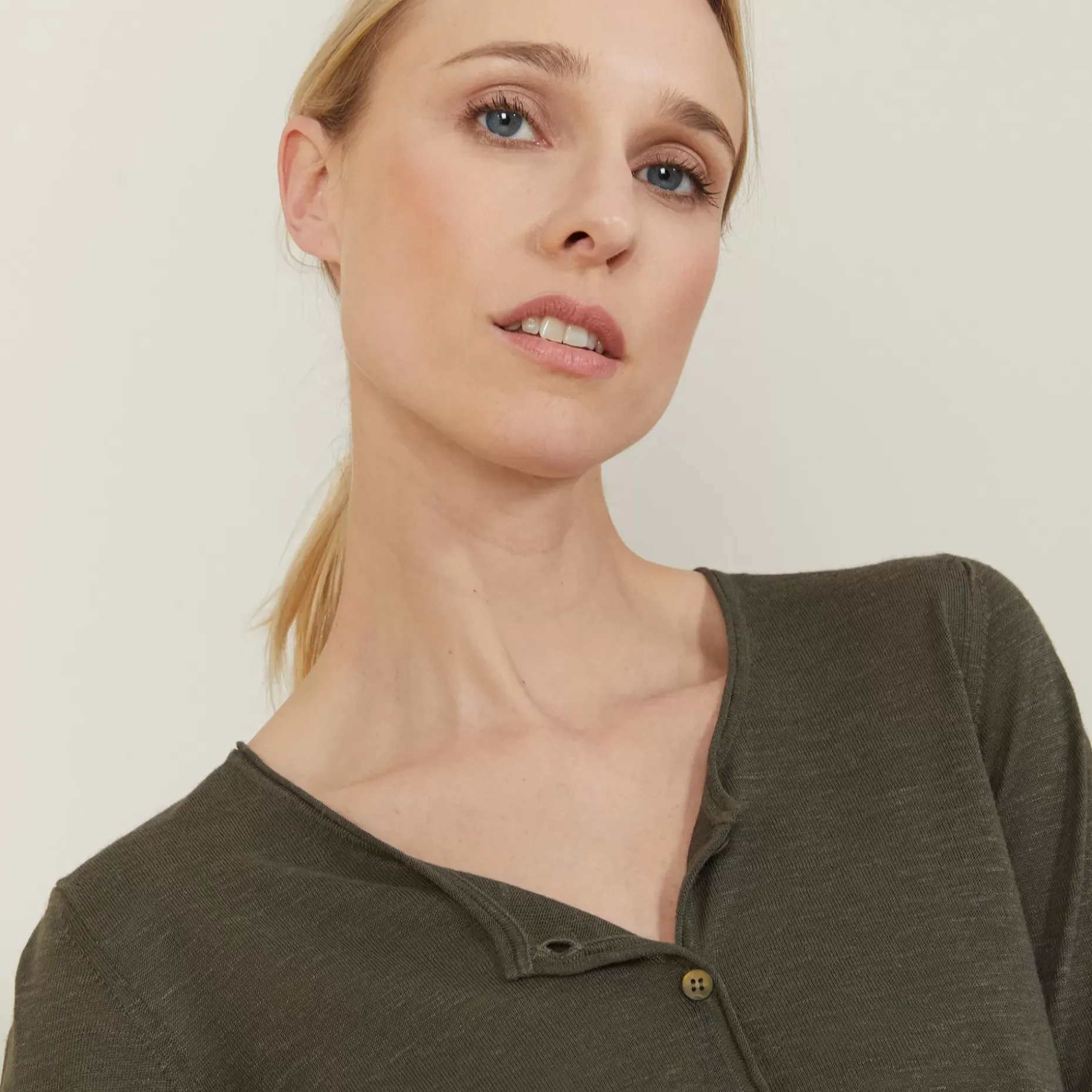 Maison Montagut Vestes Et Gilets>Cardigan A Poches En Lin Flamme - Bao