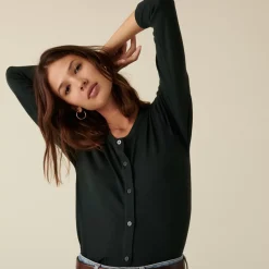 Maison Montagut Vestes Et Gilets>Cardigan Boutonne Col Rond A Poches En Laine Merinos - Amalia
