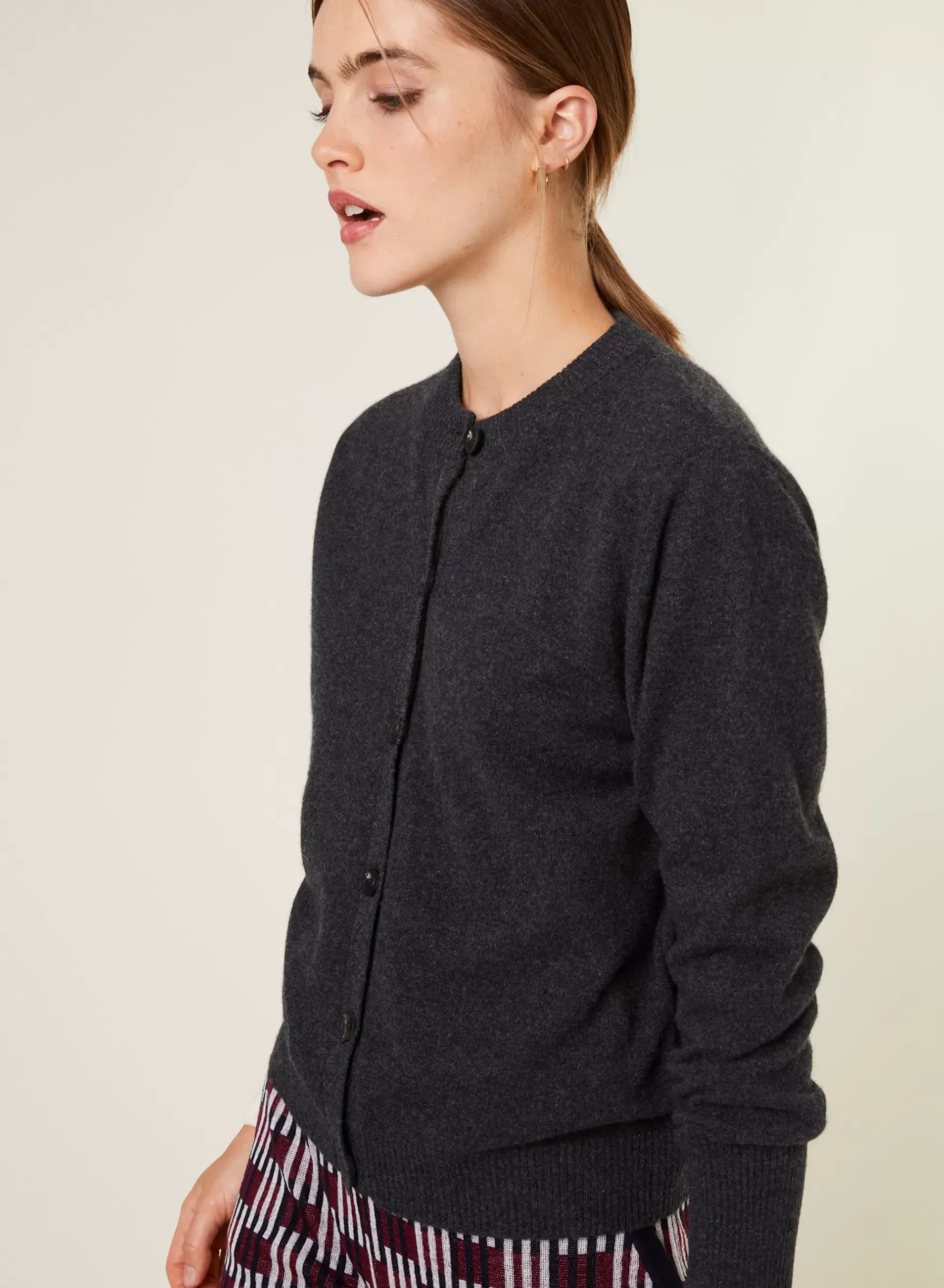 Maison Montagut Vestes Et Gilets>Cardigan Boutonne Col Rond En Cachemire - Ari
