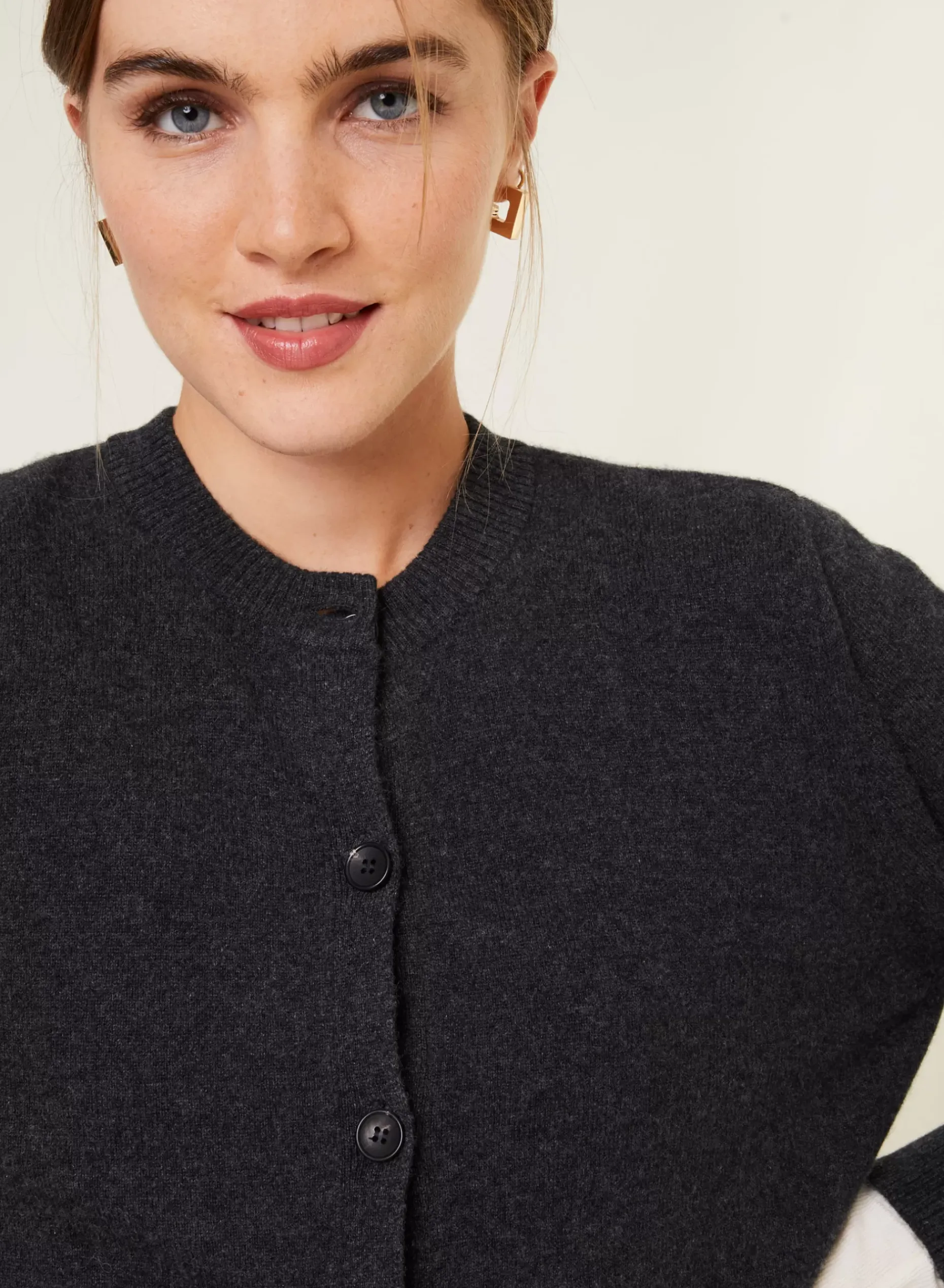 Maison Montagut Vestes Et Gilets>Cardigan Boutonne Col Rond En Cachemire - Ari