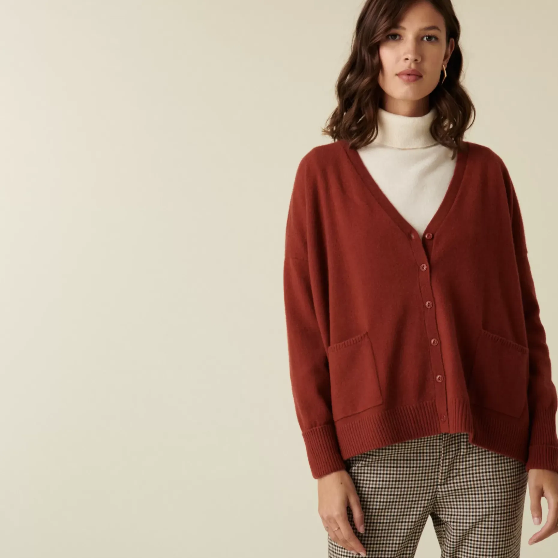 Maison Montagut Vestes Et Gilets>Cardigan Col V Boutonne A Poches En Cachemire - Achille