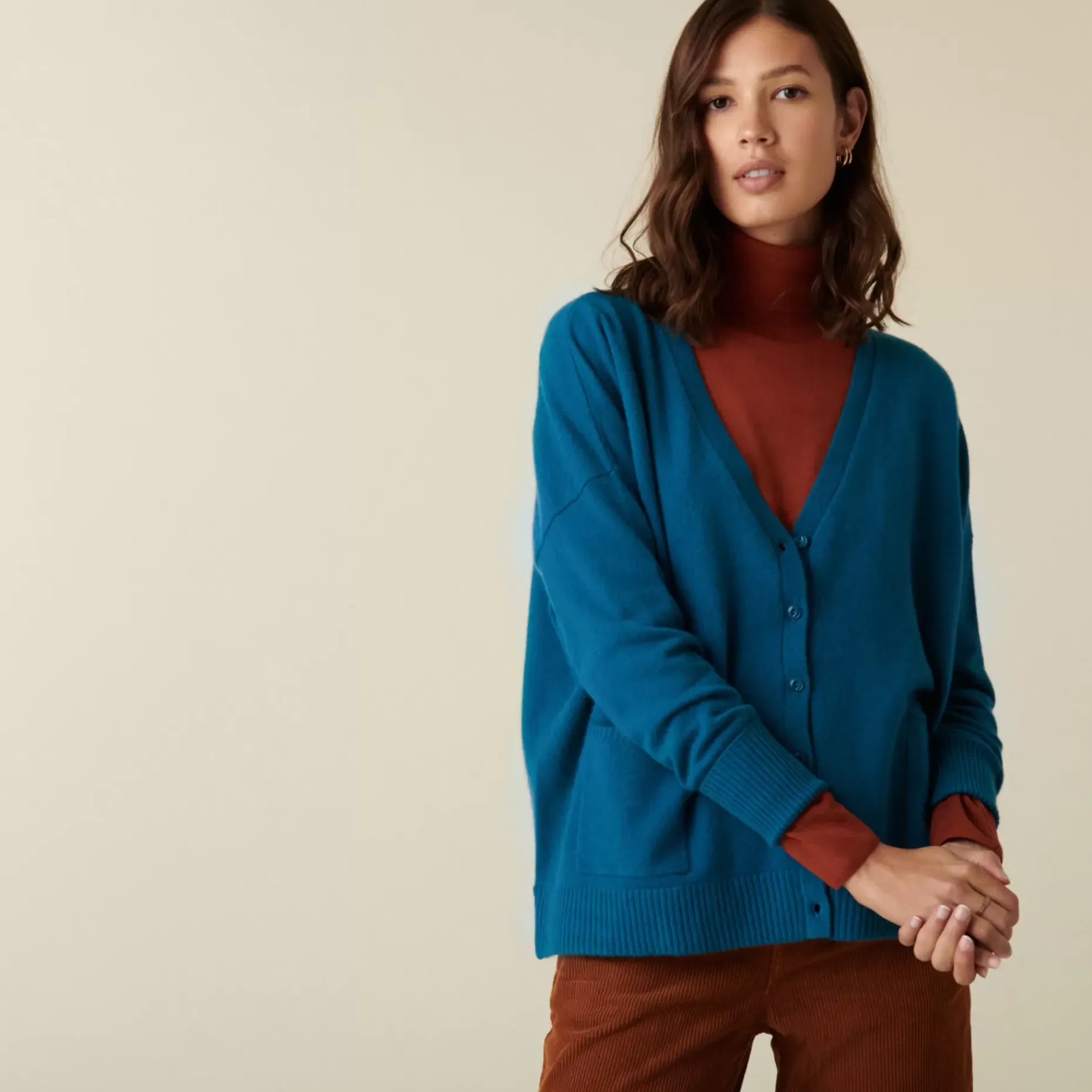 Maison Montagut Vestes Et Gilets>Cardigan Col V Boutonne A Poches En Cachemire - Achille