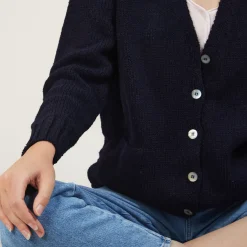 Maison Montagut Pulls>Cardigan Col V En Laine Et Soie - Bilan