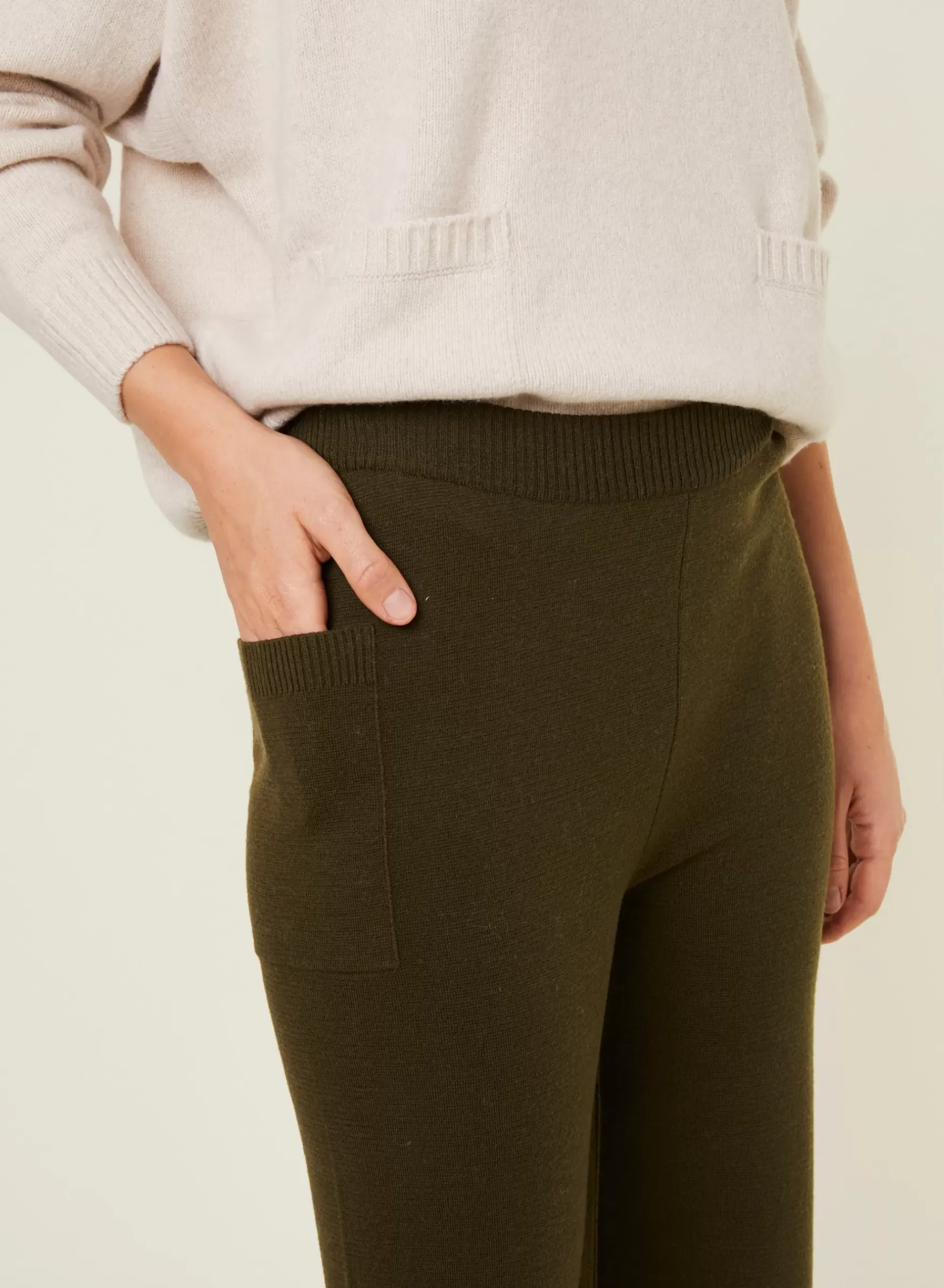 Maison Montagut Pantalons>Pantalon A Poches En Laine Merinos - Gaetane