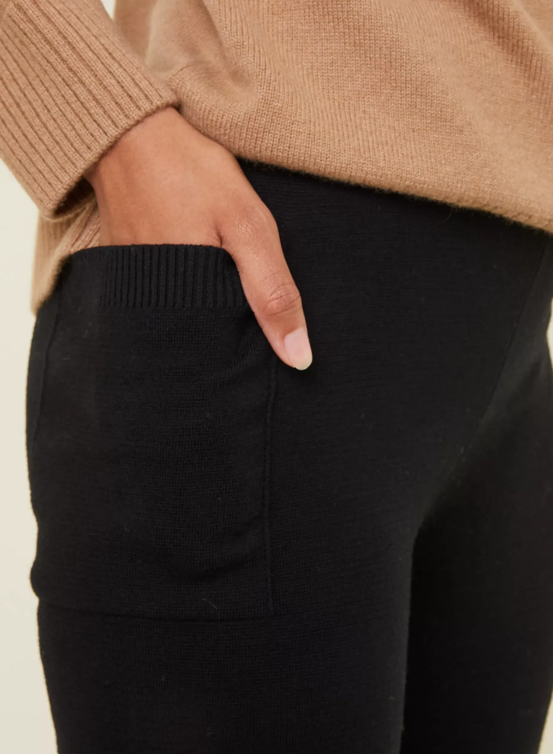 Maison Montagut Pantalons>Pantalon A Poches En Laine Merinos - Gaetane