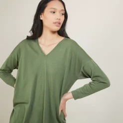 Maison Montagut Pulls>Pull A Fentes Col V En Laine Merinos - Bernice