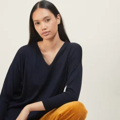 Maison Montagut Pulls>Pull A Fentes Col V En Laine Merinos - Bernice