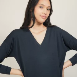 Maison Montagut Pulls>Pull A Fentes Col V En Laine Merinos - Bernice
