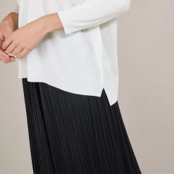 Maison Montagut Pulls>Pull A Fentes Col V En Laine Merinos - Bernice