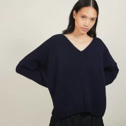 Maison Montagut Pulls>Pull Ample Col V En Laine Et Soie - Baba
