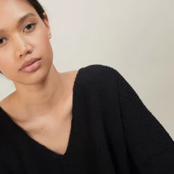 Maison Montagut Pulls>Pull Ample Col V En Laine Et Soie - Baba