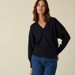 Maison Montagut Pulls>Pull Ample Col V Finition Bords Cotes - Alderic