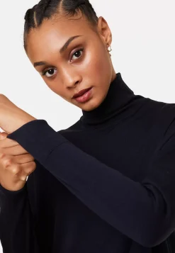 Maison Montagut Pulls>Pull Col Roule A Fentes En Laine Merinos - Amy