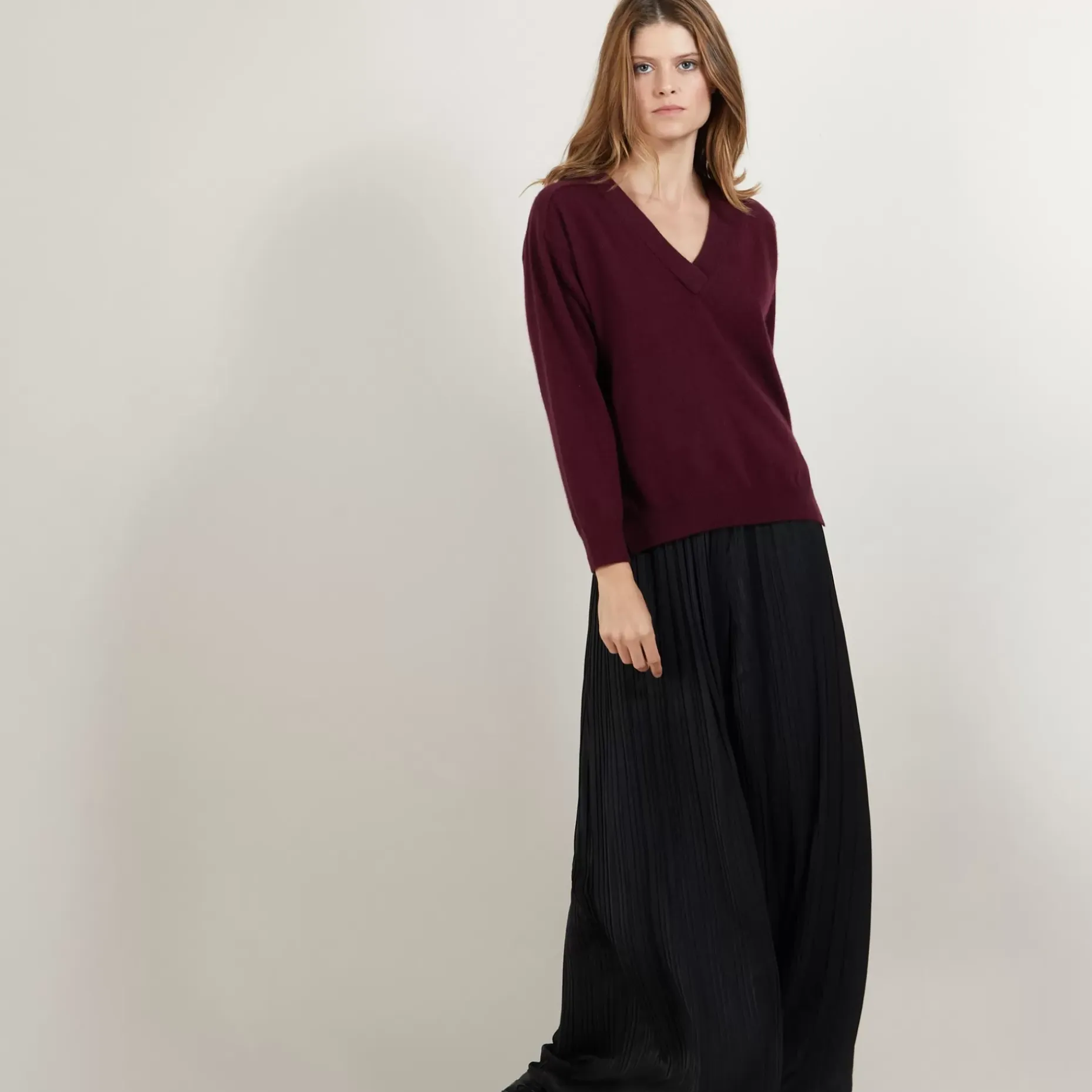 Maison Montagut Pulls>Pull Col V A Fentes En Cachemire - Barnabe