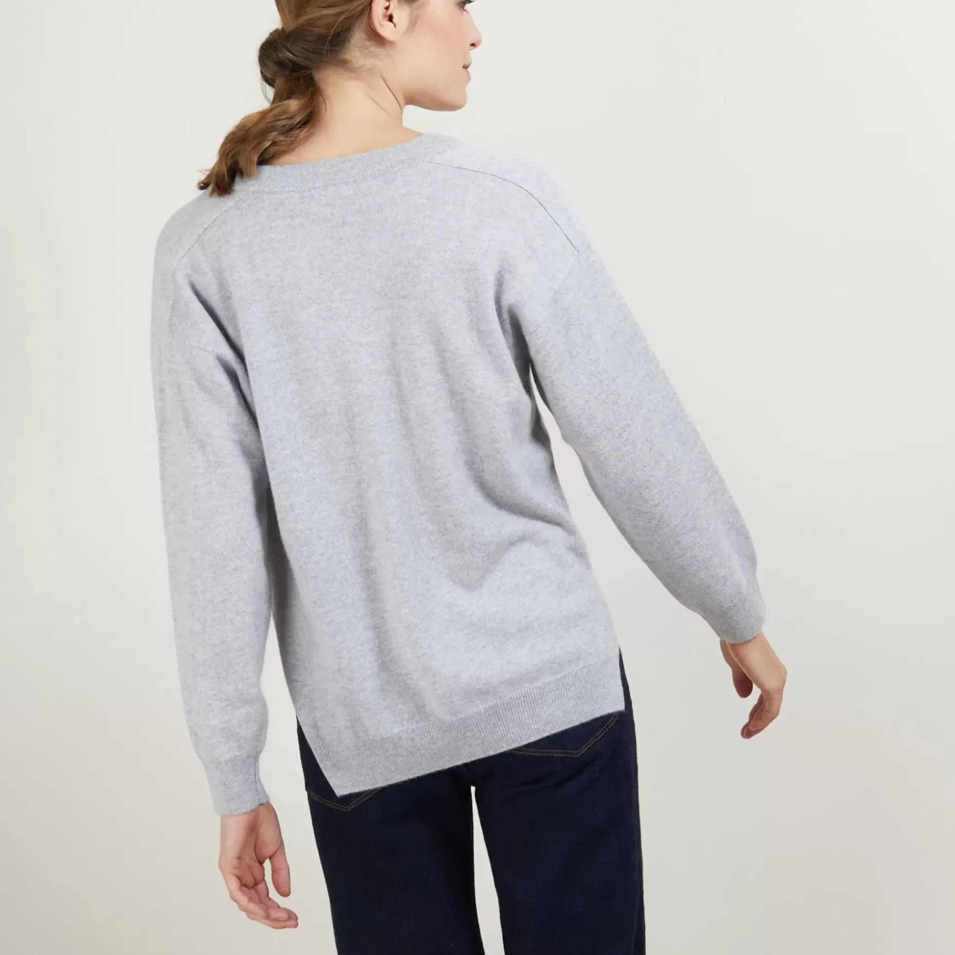 Maison Montagut Pulls>Pull Col V A Fentes En Cachemire - Barnabe