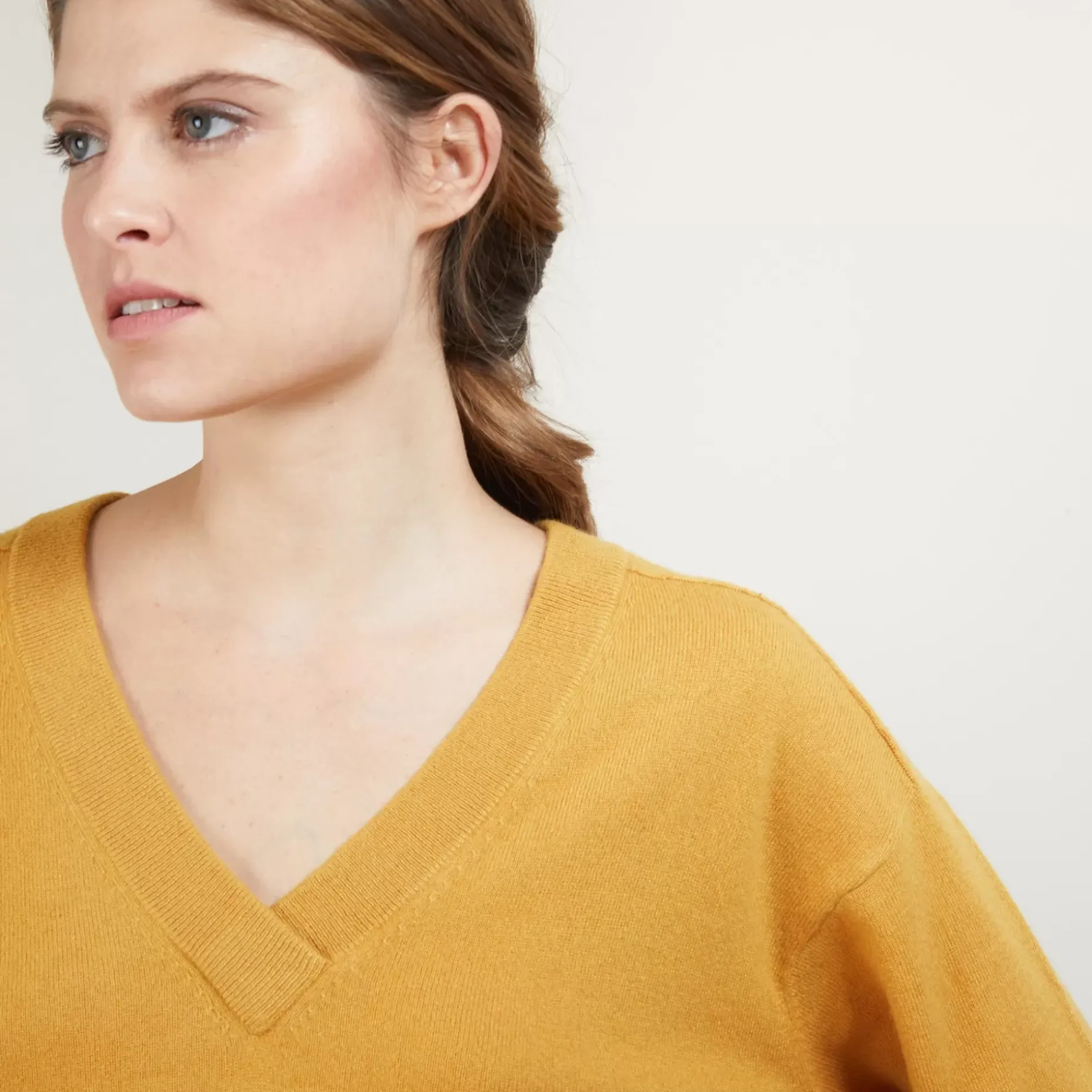 Maison Montagut Pulls>Pull Col V A Fentes En Cachemire - Barnabe