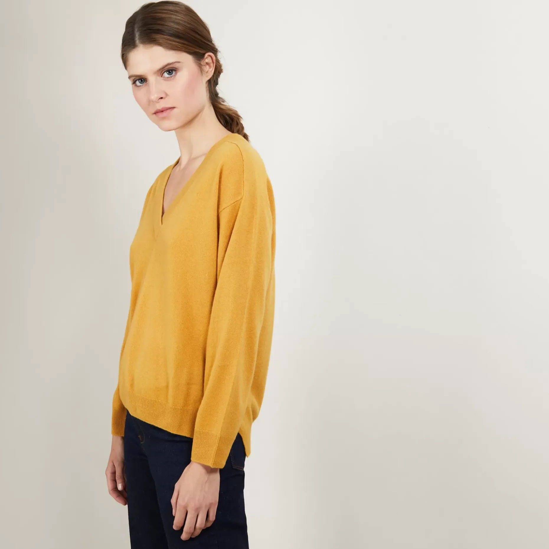 Maison Montagut Pulls>Pull Col V A Fentes En Cachemire - Barnabe