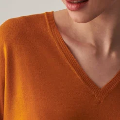 Maison Montagut Pulls>Pull Col V A Fentes En Laine Merinos - Aurora