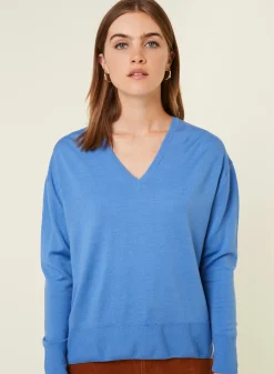 Maison Montagut Pulls>Pull Col V A Fentes En Laine Merinos - Aurora