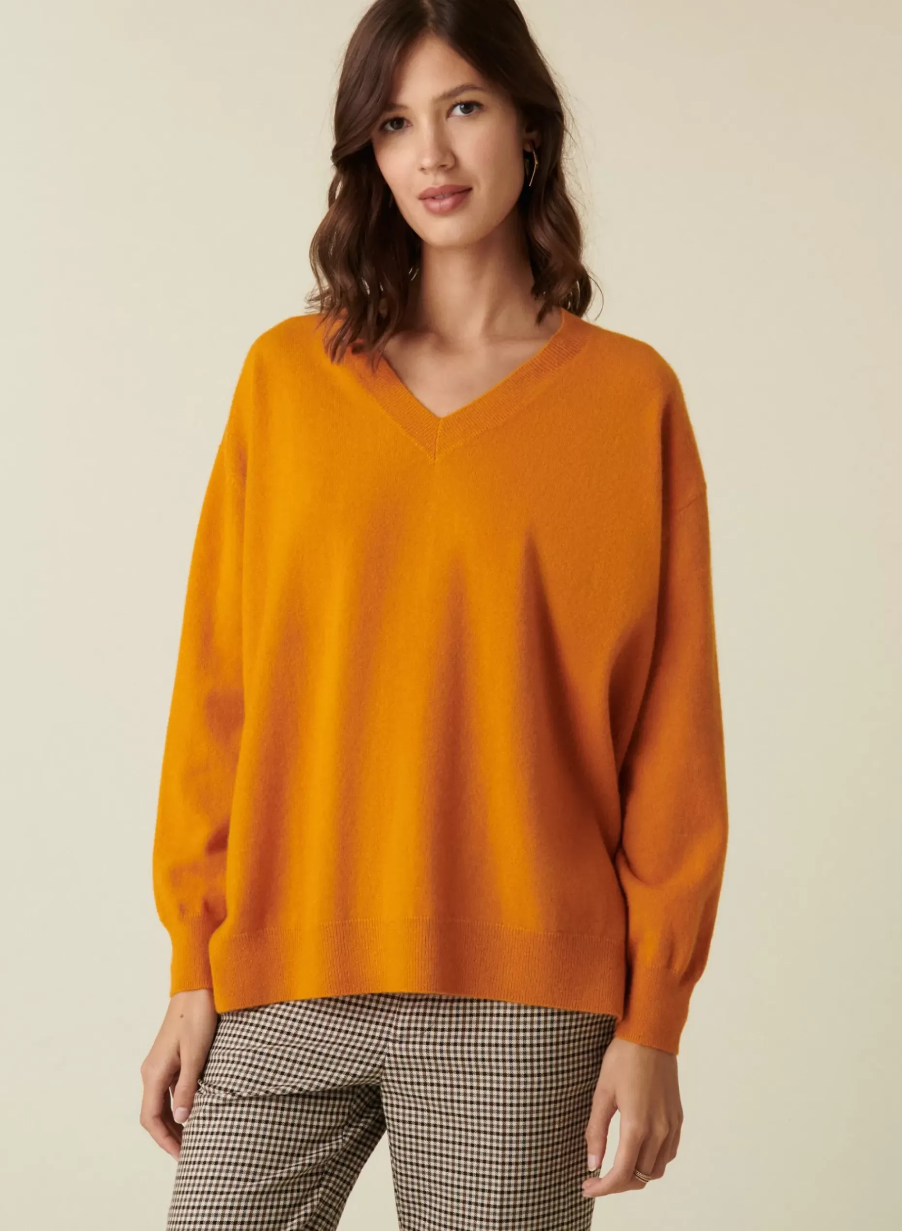 Maison Montagut Pulls>Pull Col V En Cachemire A Fentes Et Bords Cotes - Alienor