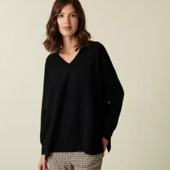 Maison Montagut Pulls>Pull Col V En Cachemire A Fentes Et Bords Cotes - Alienor