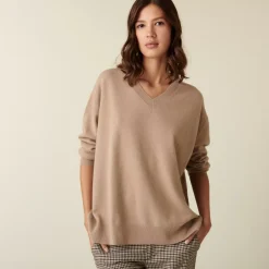 Maison Montagut Pulls>Pull Col V En Cachemire A Fentes Et Bords Cotes - Alienor