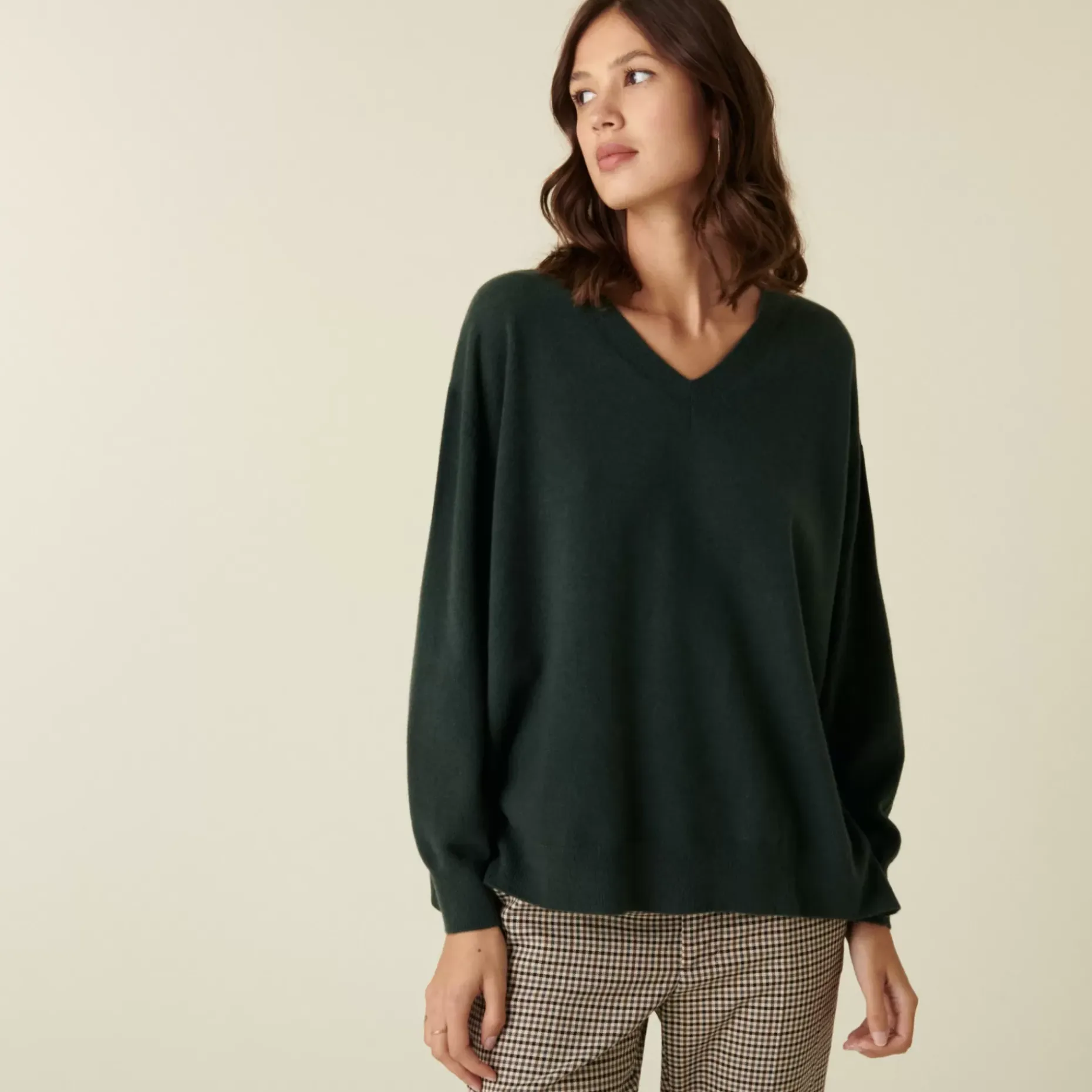 Maison Montagut Pulls>Pull Col V En Cachemire A Fentes Et Bords Cotes - Alienor