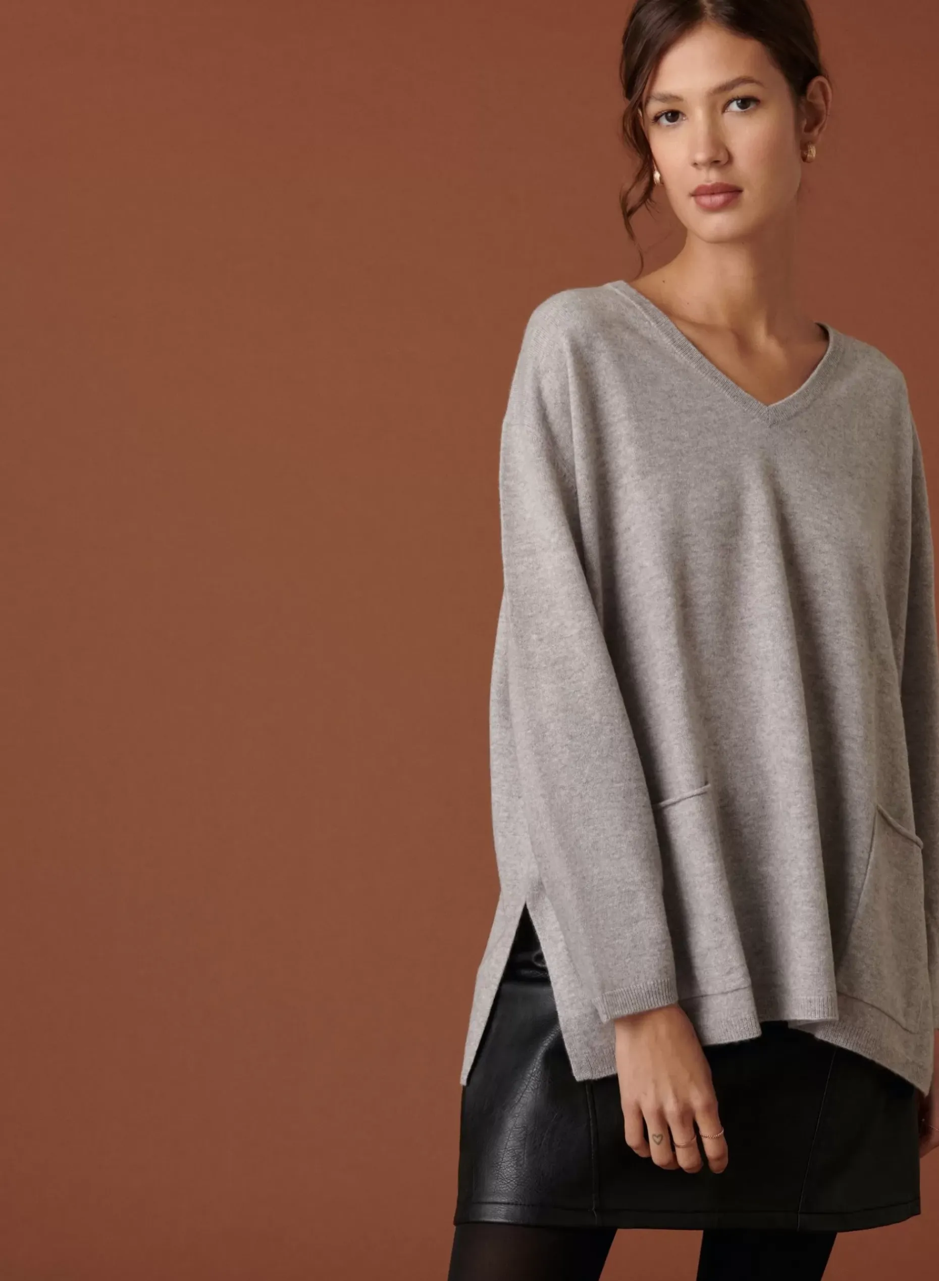Maison Montagut Pulls>Pull Col V En Cachemire A Fentes Cotes - Accacia