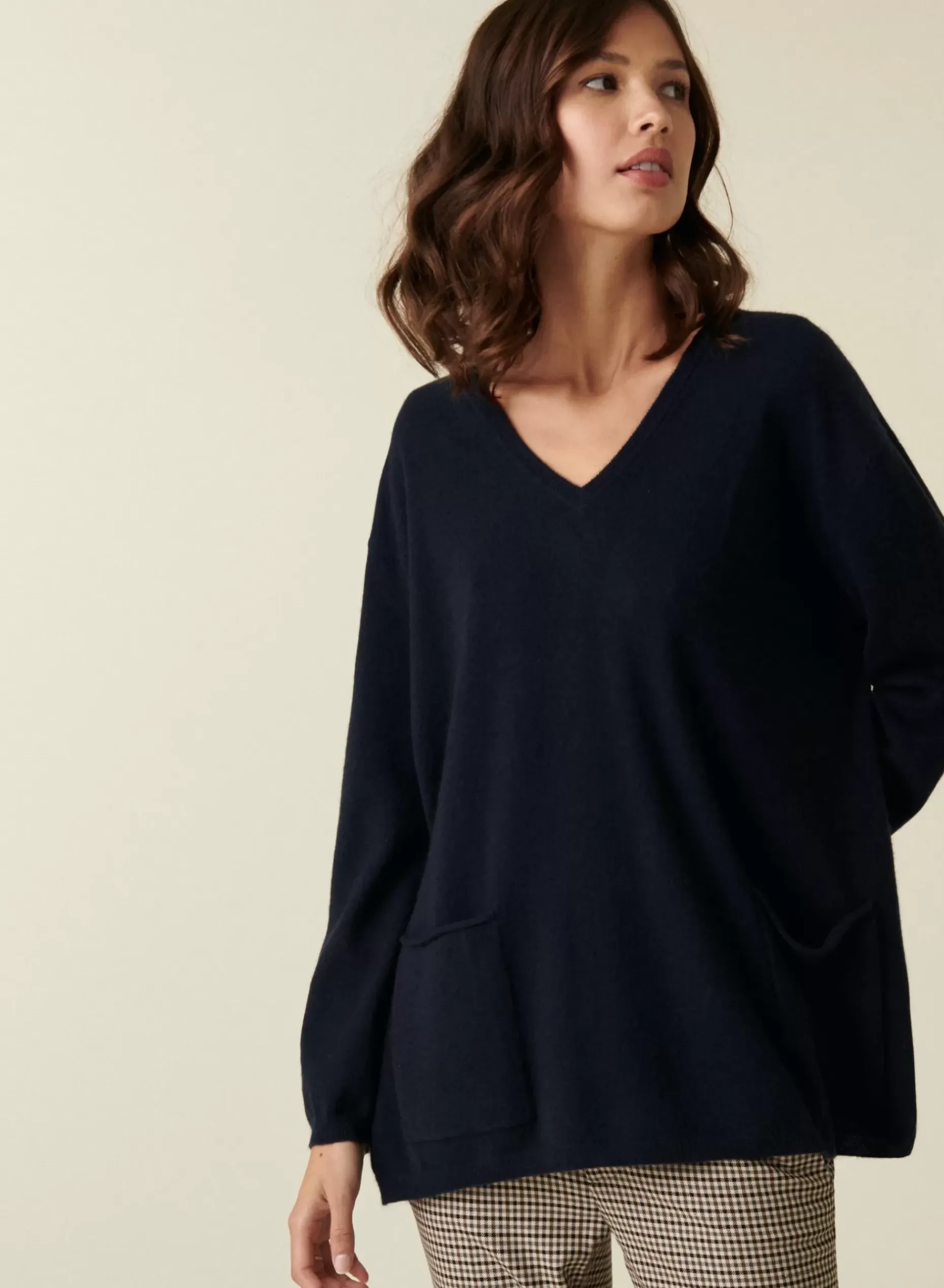Maison Montagut Pulls>Pull Col V En Cachemire A Fentes Cotes - Accacia