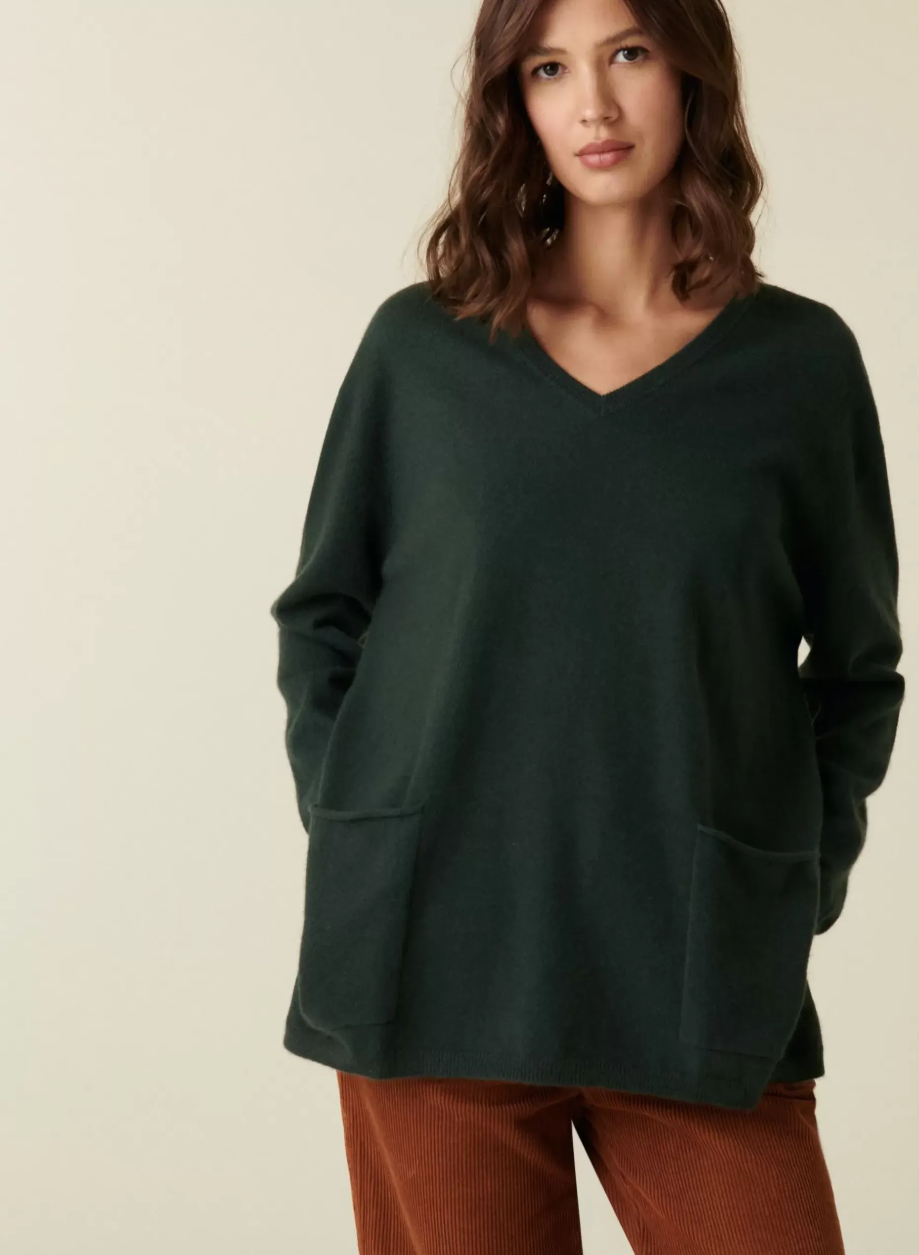 Maison Montagut Pulls>Pull Col V En Cachemire A Fentes Cotes - Accacia