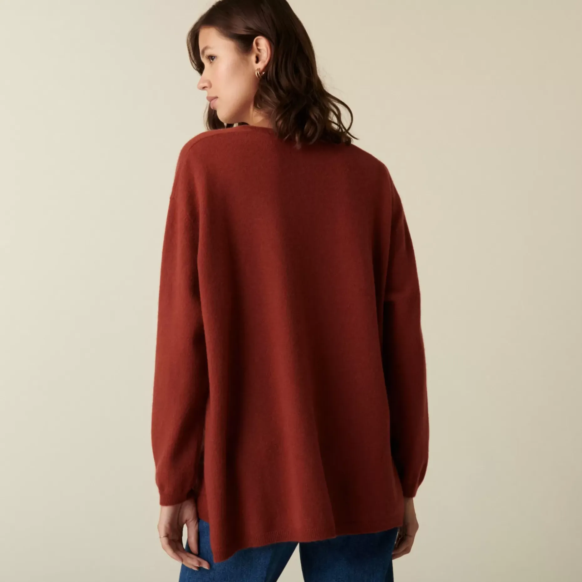Maison Montagut Pulls>Pull Col V En Cachemire A Fentes Cotes - Accacia