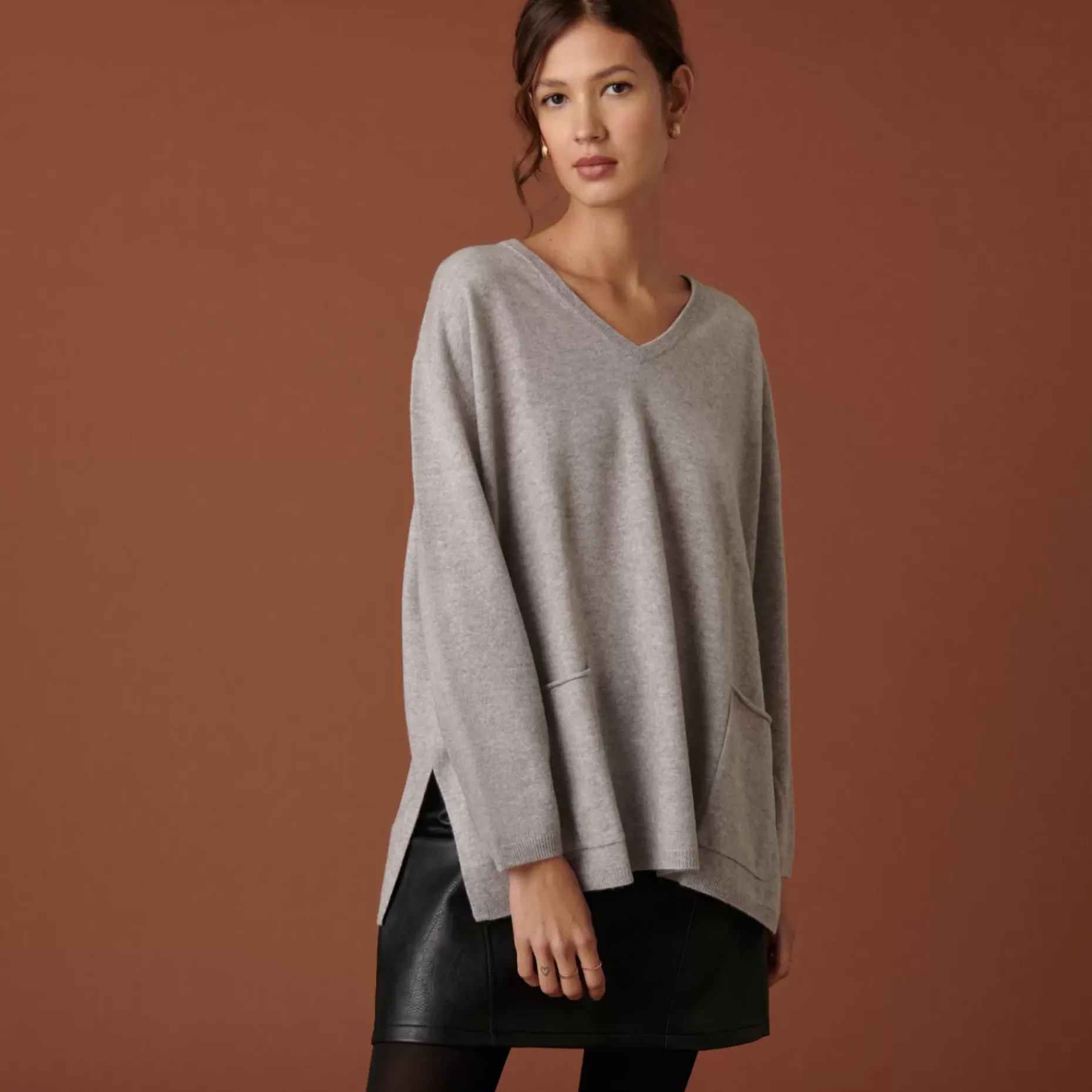 Maison Montagut Pulls>Pull Col V En Cachemire A Fentes Cotes - Accacia