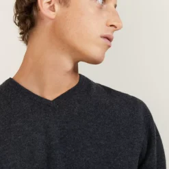 Maison Montagut Pulls>Pull Col V En Cachemire - Benjamin