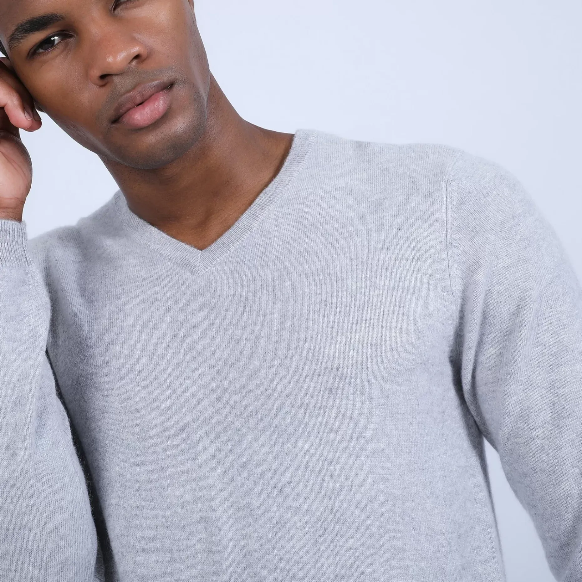 Maison Montagut Pulls>Pull Col V En Cachemire - Benjamin
