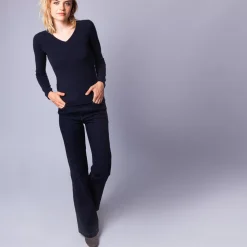 Maison Montagut Pulls>Pull Col V En Cachemire Intemporel - Eniva