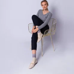 Maison Montagut Pulls>Pull Col V En Cachemire Intemporel - Eniva