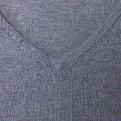 Maison Montagut Pulls>Pull Col V En Cachemire Intemporel - Eniva