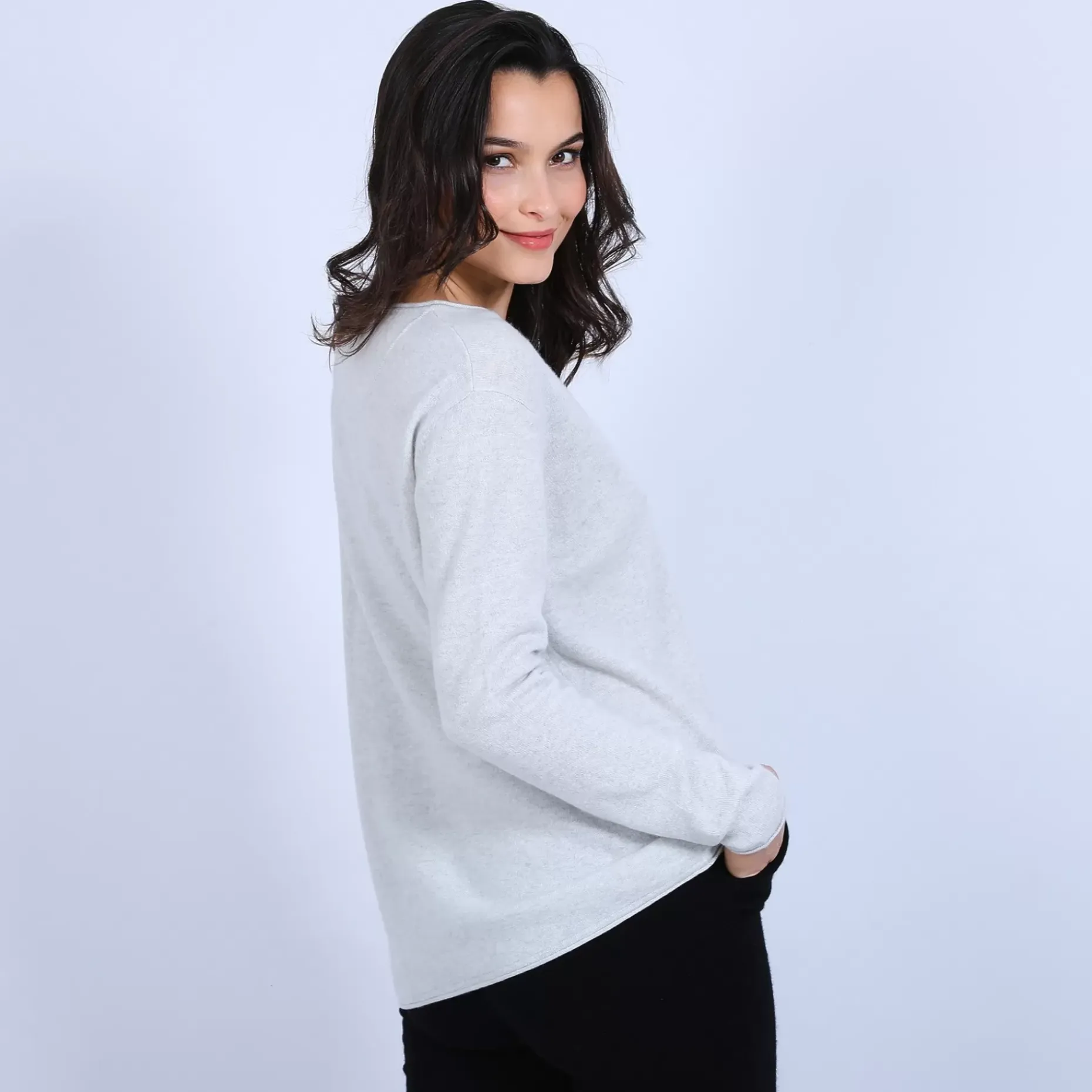 Maison Montagut Pulls>Pull Col V En Cachemire - Olga