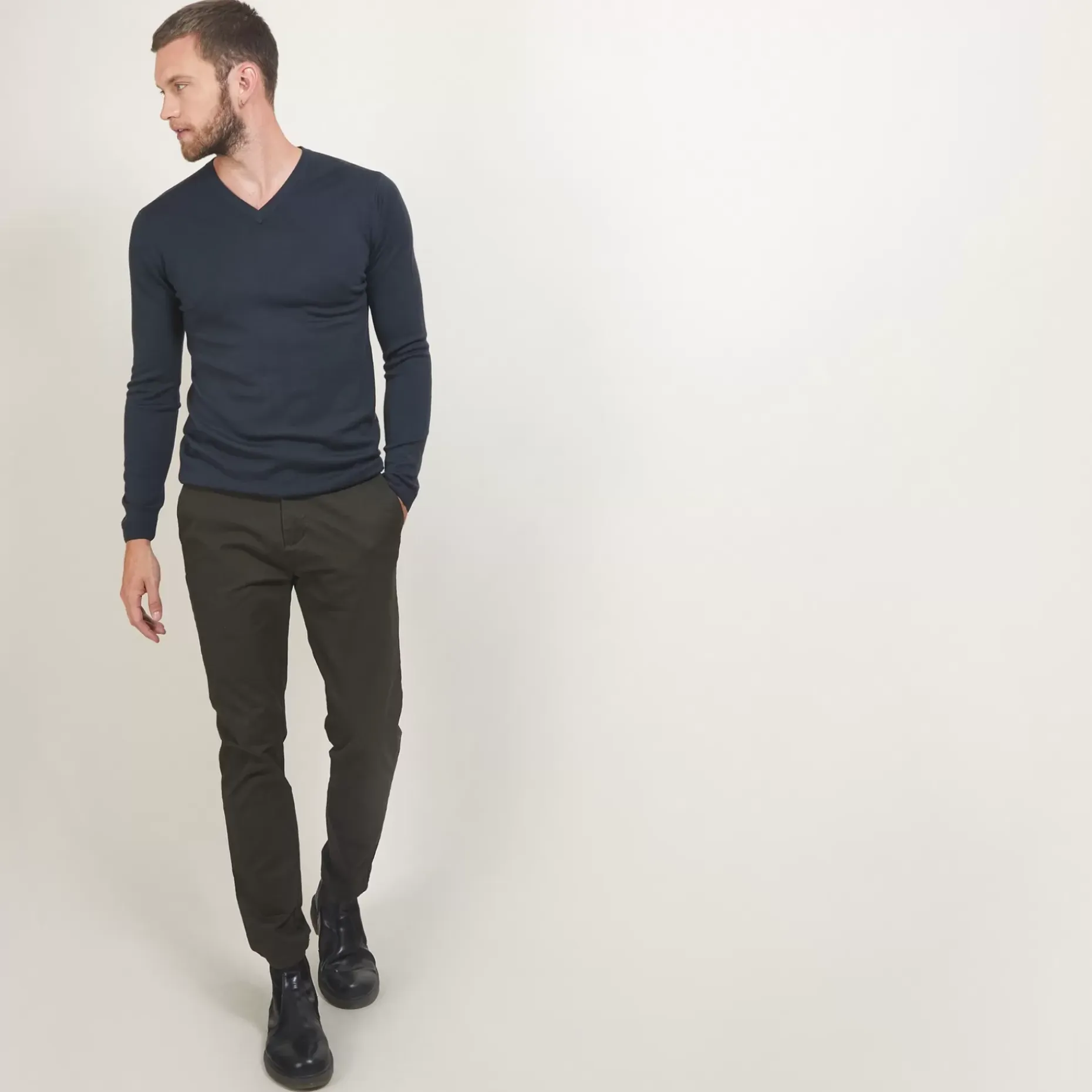 Maison Montagut Pulls>Pull Col V En Laine Merinos - Badyss