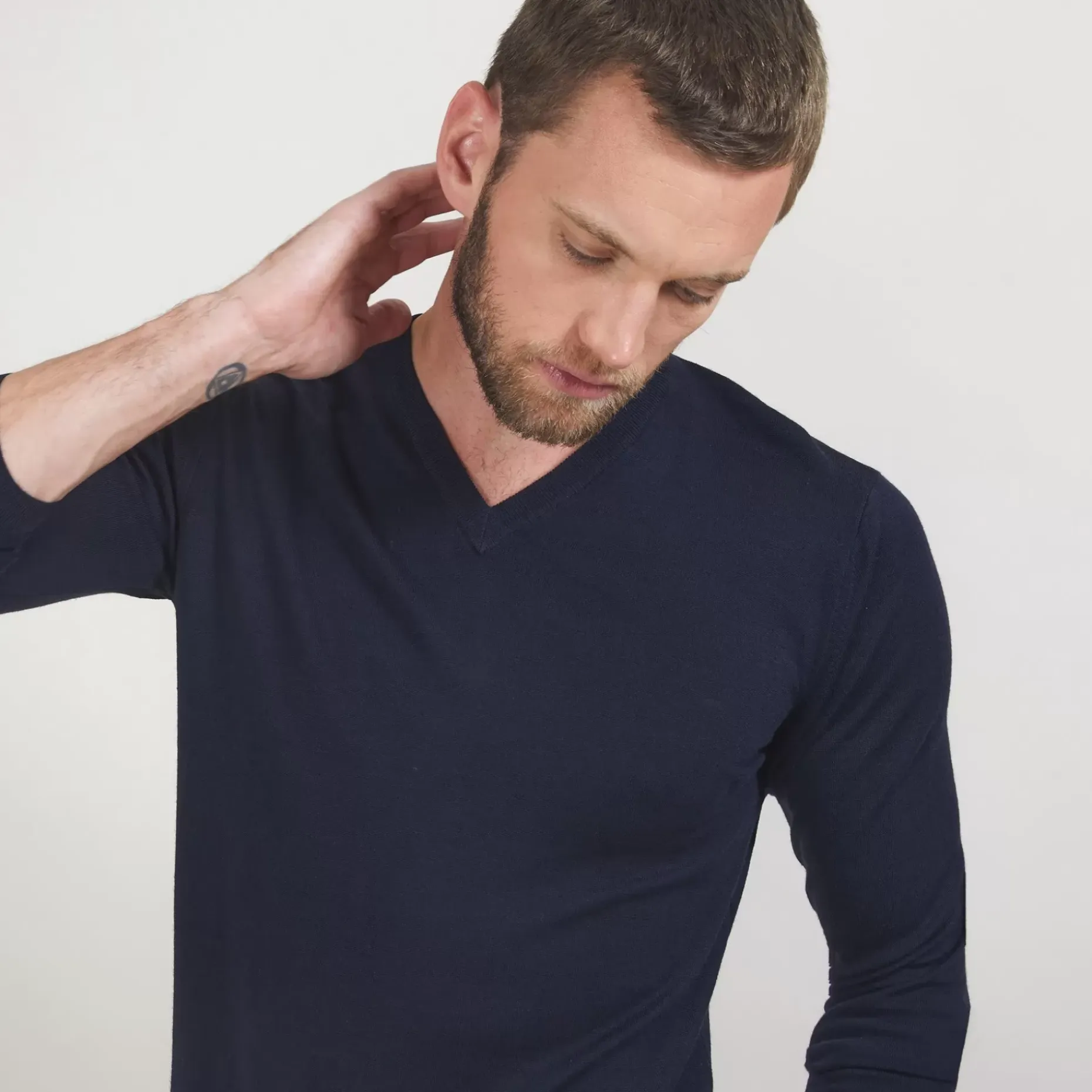 Maison Montagut Pulls>Pull Col V En Laine Merinos - Badyss