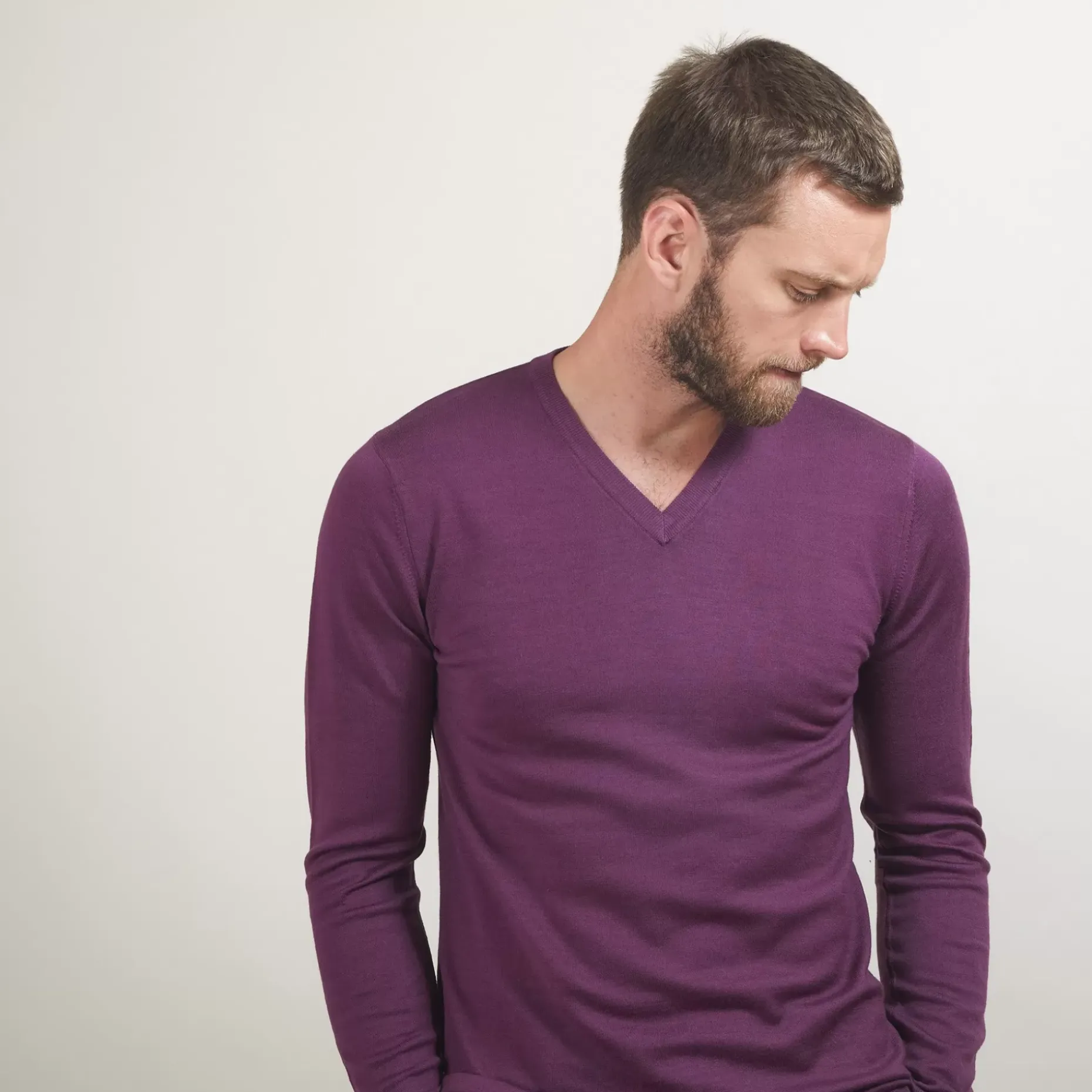 Maison Montagut Pulls>Pull Col V En Laine Merinos - Badyss