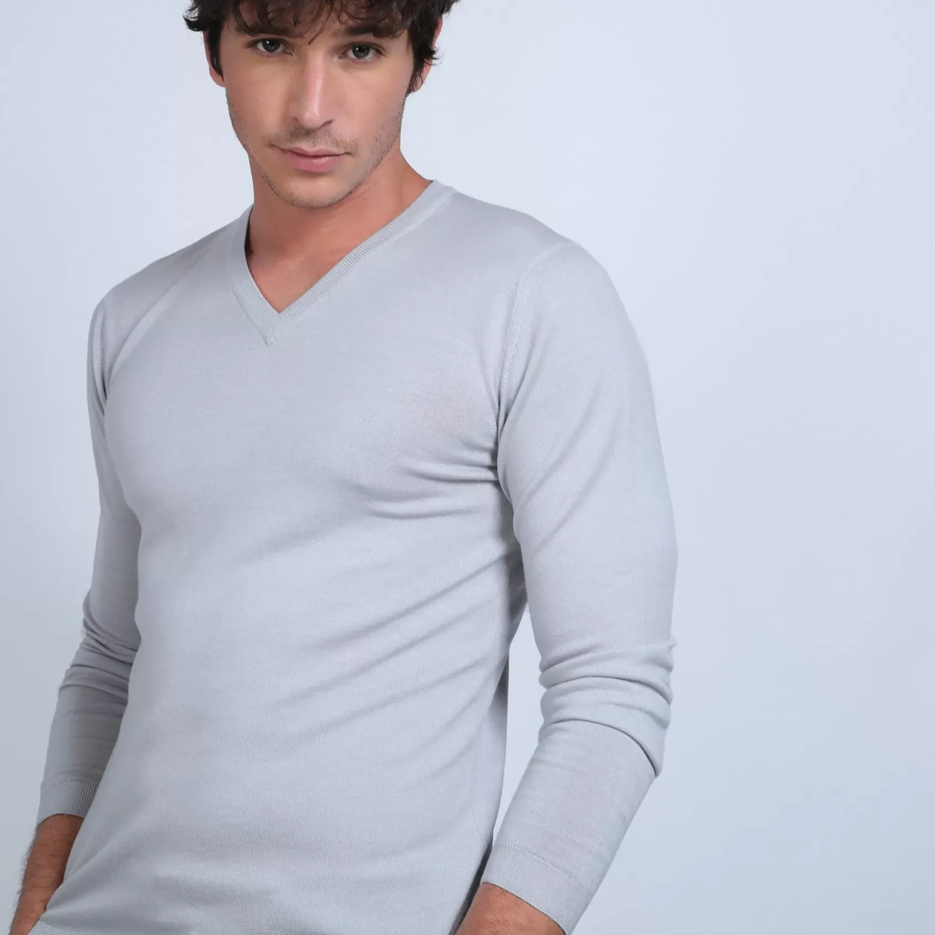 Maison Montagut Pulls>Pull Col V En Laine Merinos - Badyss