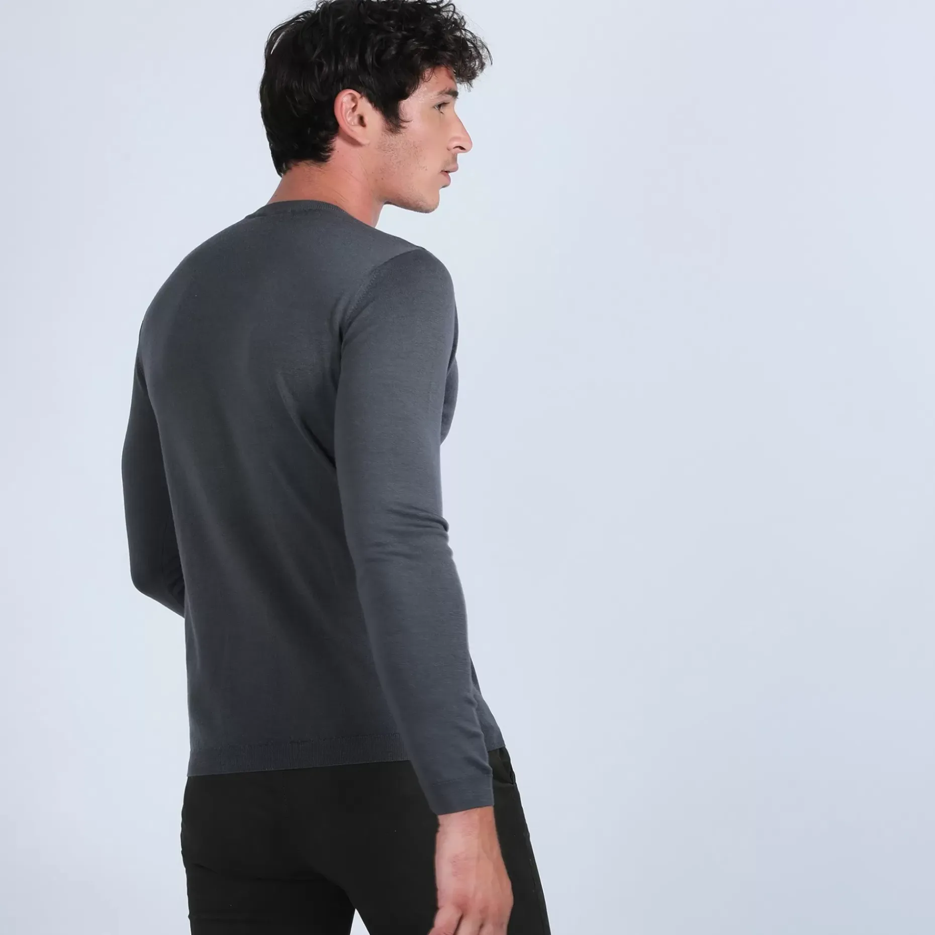 Maison Montagut Pulls>Pull Col V En Laine Merinos - Badyss