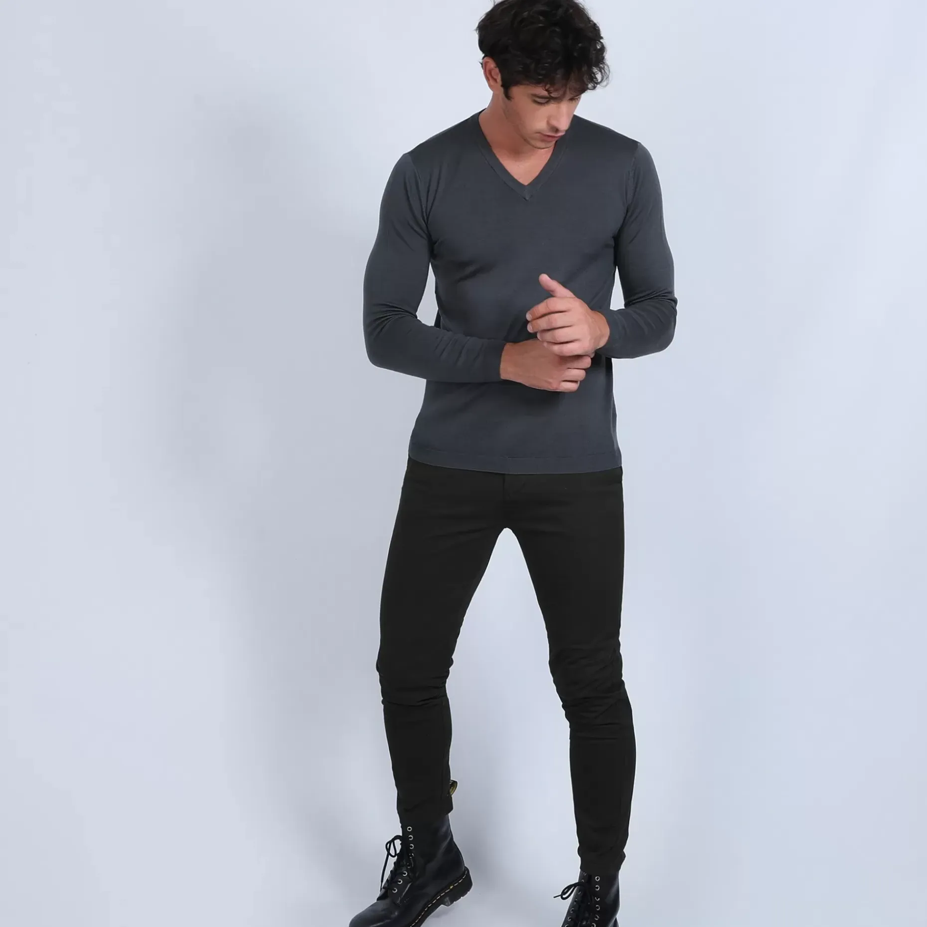 Maison Montagut Pulls>Pull Col V En Laine Merinos - Badyss