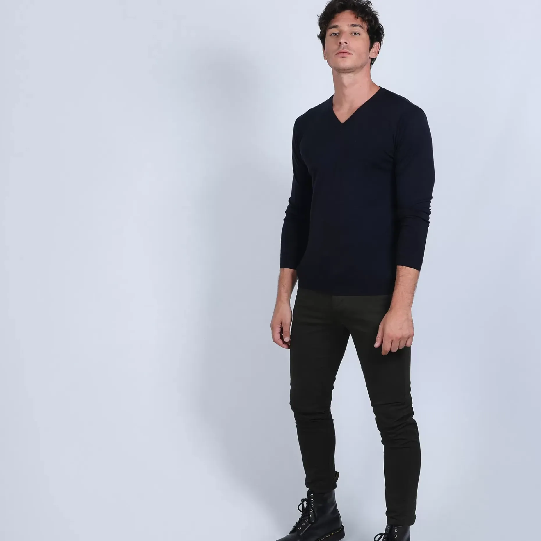 Maison Montagut Pulls>Pull Col V En Laine Merinos - Badyss