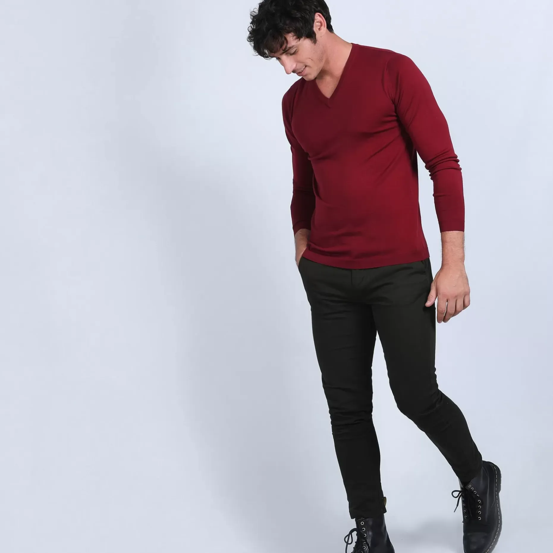 Maison Montagut Pulls>Pull Col V En Laine Merinos - Badyss