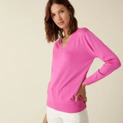 Maison Montagut Pulls>Pull Col V En Laine Merinos Finitions Bord Cotes - Arya