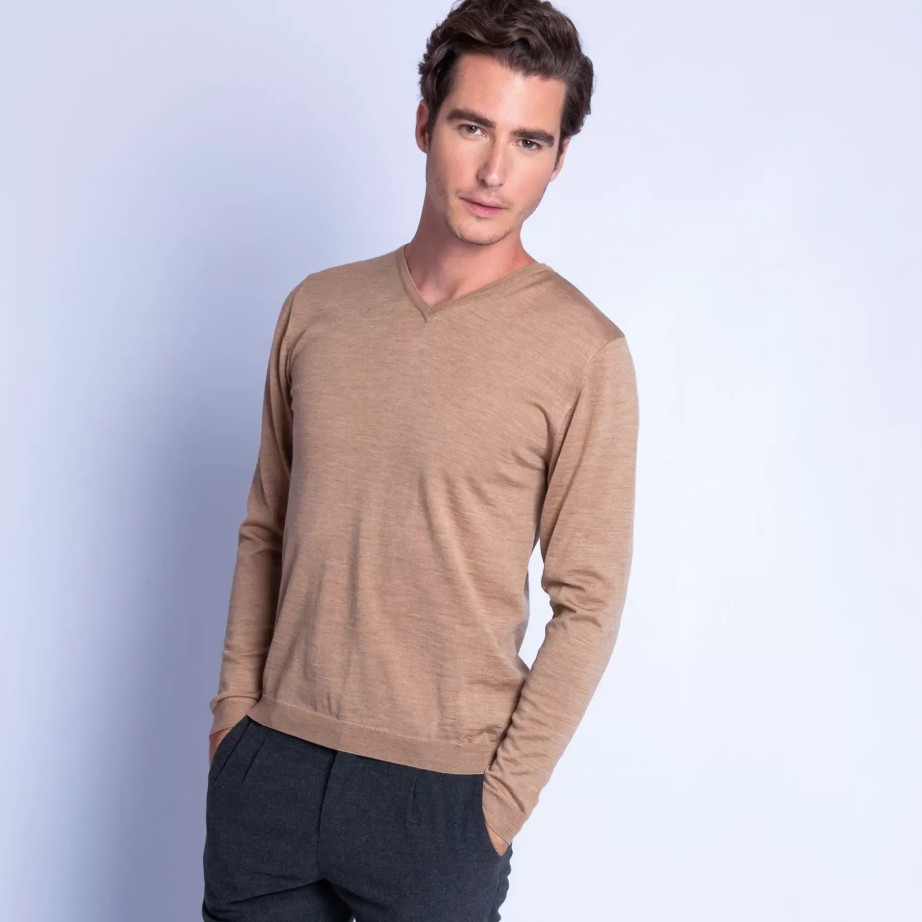 Maison Montagut Pulls>Pull Col V En Laine Merinos - Fox