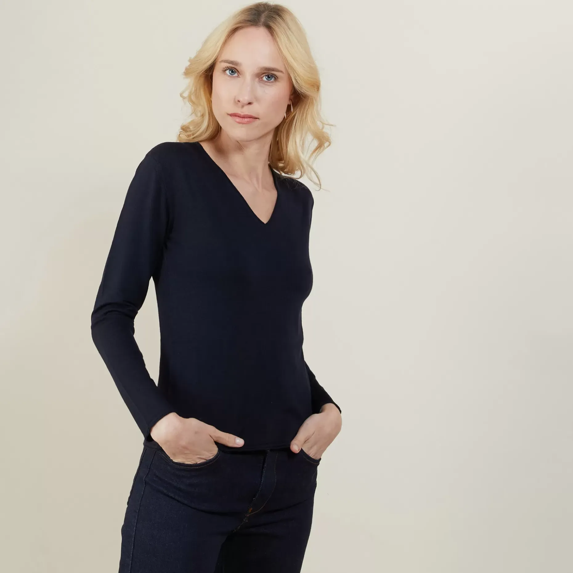 Maison Montagut Pulls>Pull Col V En Laine Merinos - Gallieni