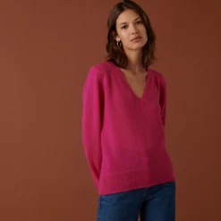 Maison Montagut Pulls>Pull Col V En Mohair Finitions Bords Cotes - Astrid